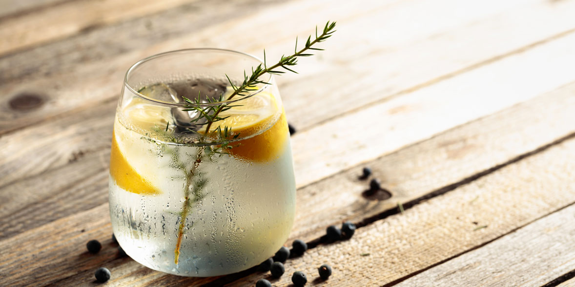 Glass of gin & tonic